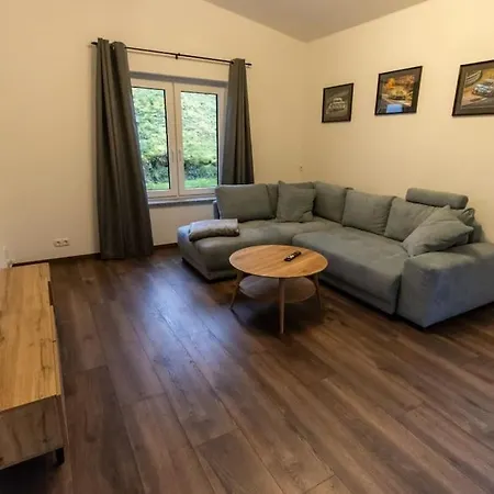 Appartement Suedschleife - App. 3 - Direkt Am Ring Reimerath