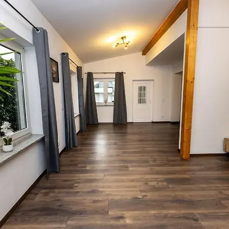 Suedschleife - App. 3 - Direkt Am Ring ライメラート